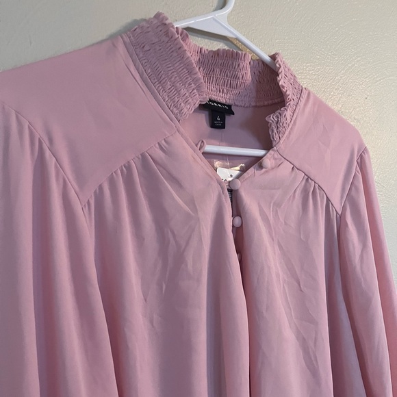 Torrid Georgette blouse women’s 4X pink long sleeve button front NWT smocked - Picture 6 of 12